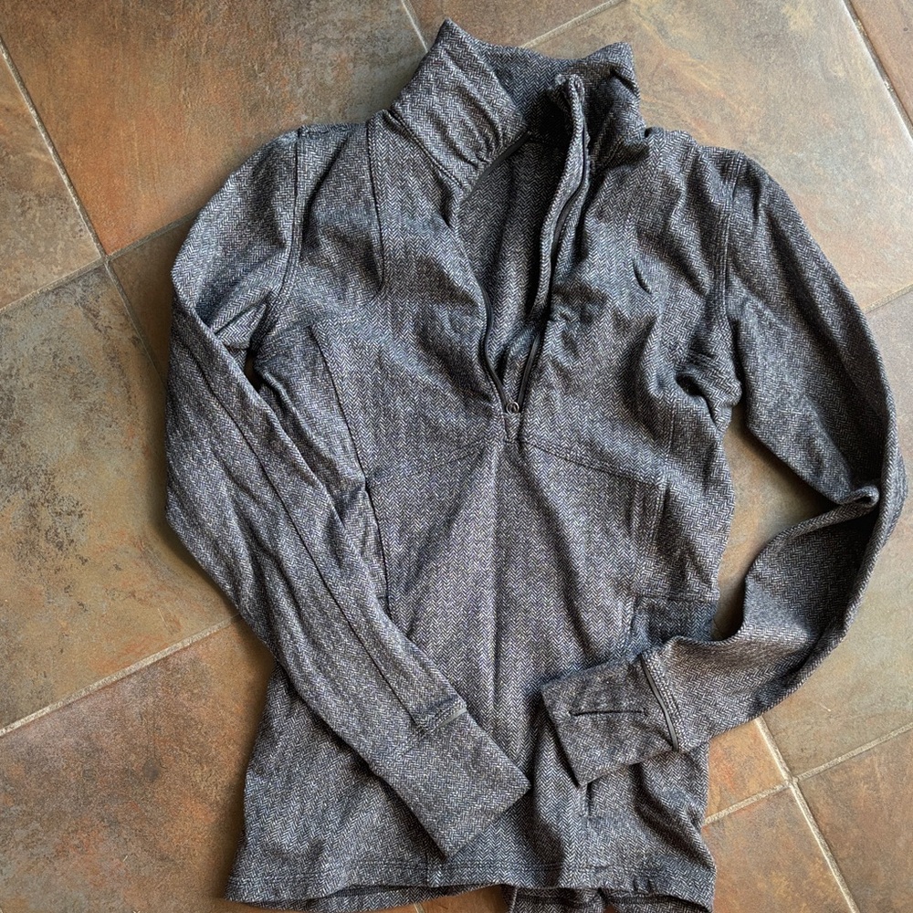 Lululemon Gray Quarter-Zip Pullover with thumb holes